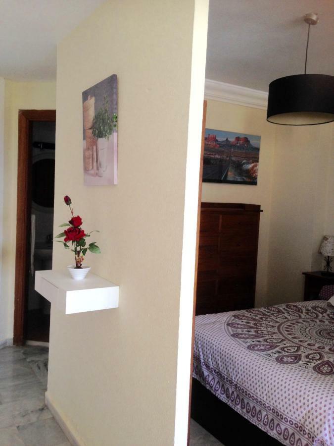 Apartamentos Vista A Tres Continentes La Linea de la Concepcion Ngoại thất bức ảnh