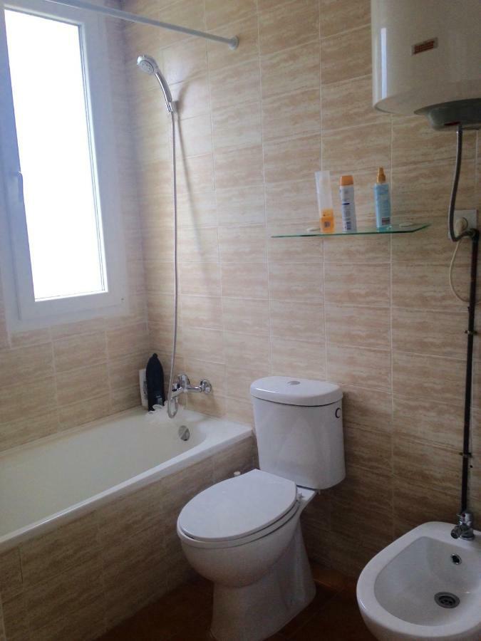 Apartamentos Vista A Tres Continentes La Linea de la Concepcion Ngoại thất bức ảnh